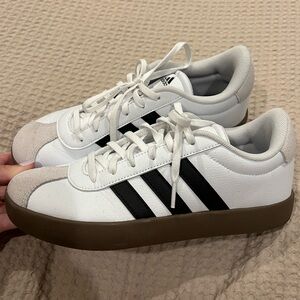 adidas Big Kids' VL Court 3.0 Casual Sneakers